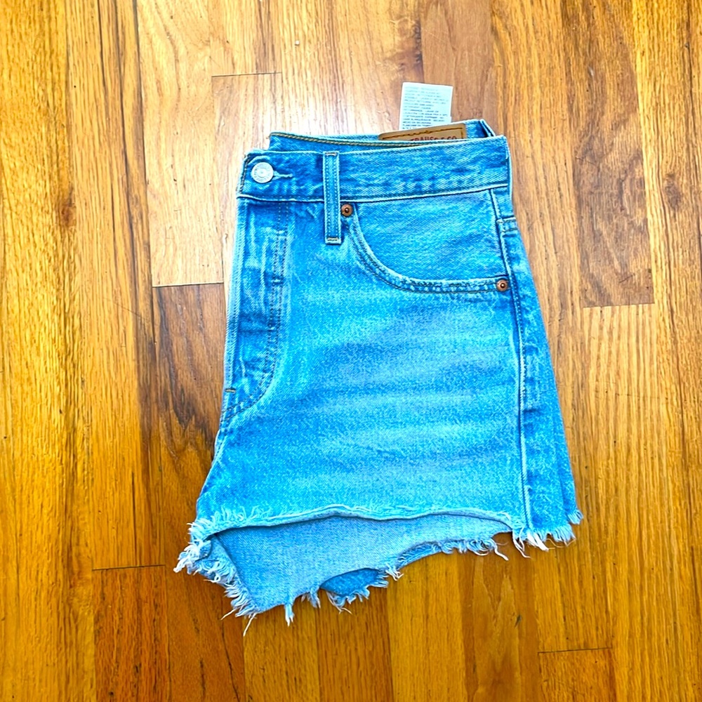 501 high rise short Levi’s SOLD